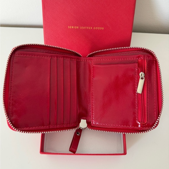 New Red Geniune Leather Zip Wallet - Picture 3 of 6